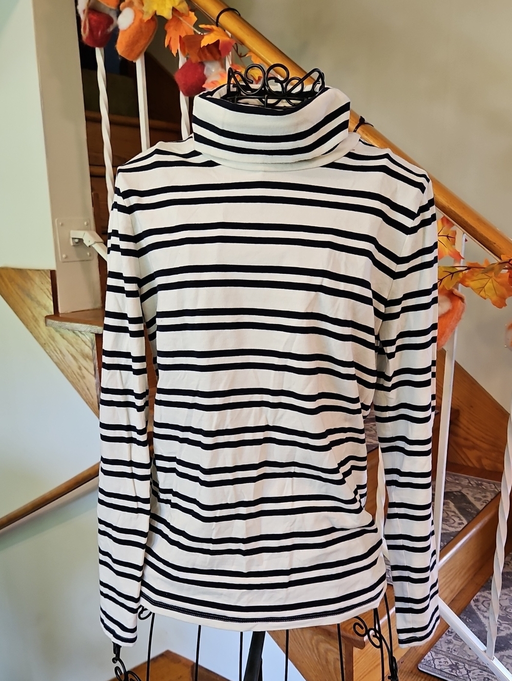 👚Talbots Classic Black & White Striped Turtleneck Top